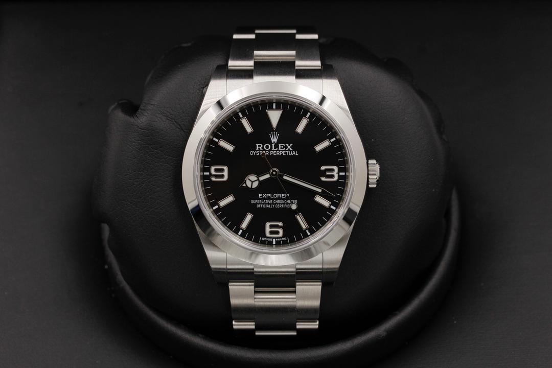 Rolex Explorer I 214270