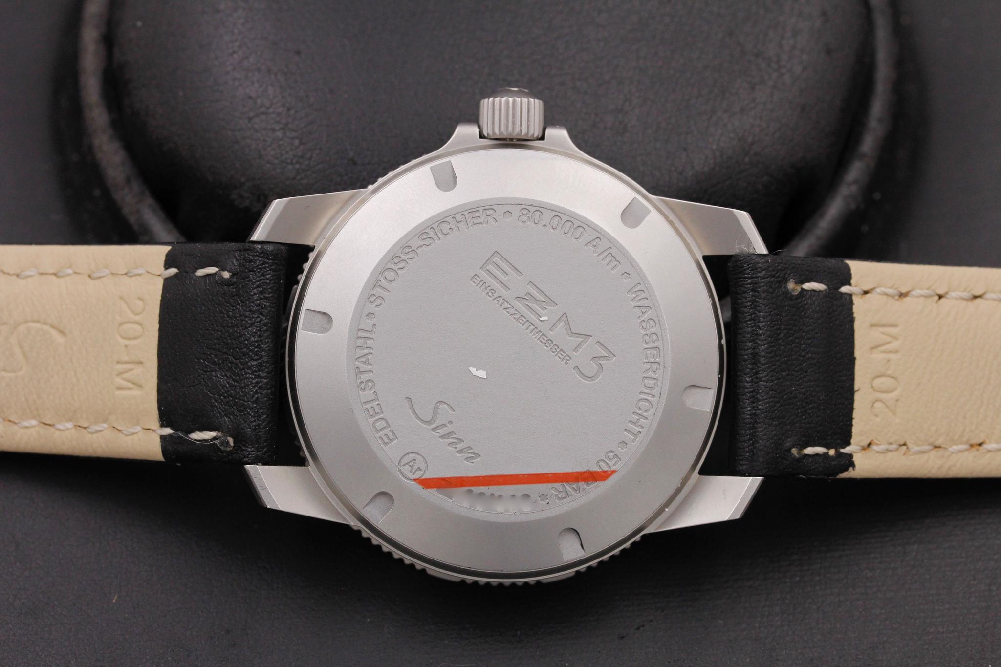 Watch Image 6