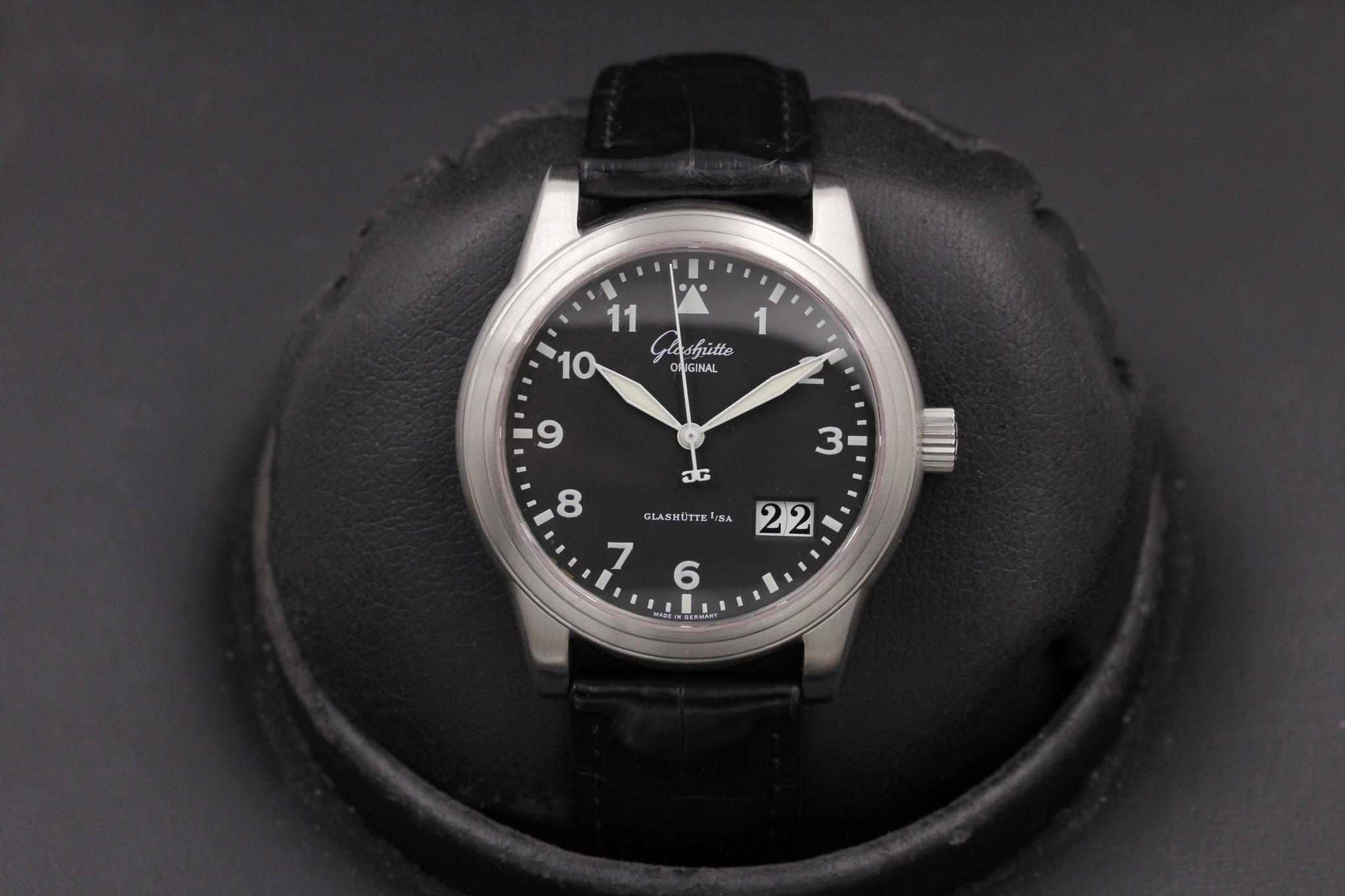 Watch Image 1