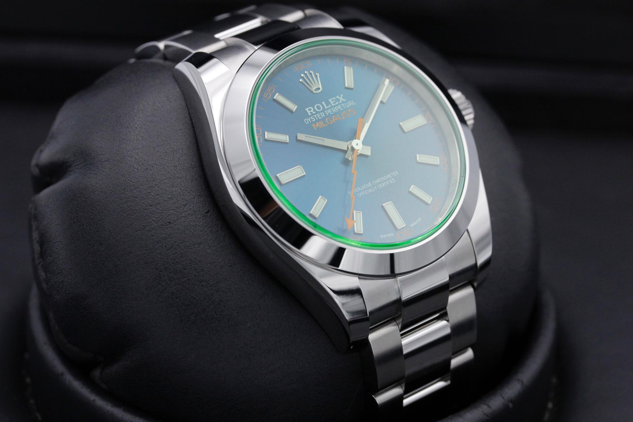 Watch Image 10