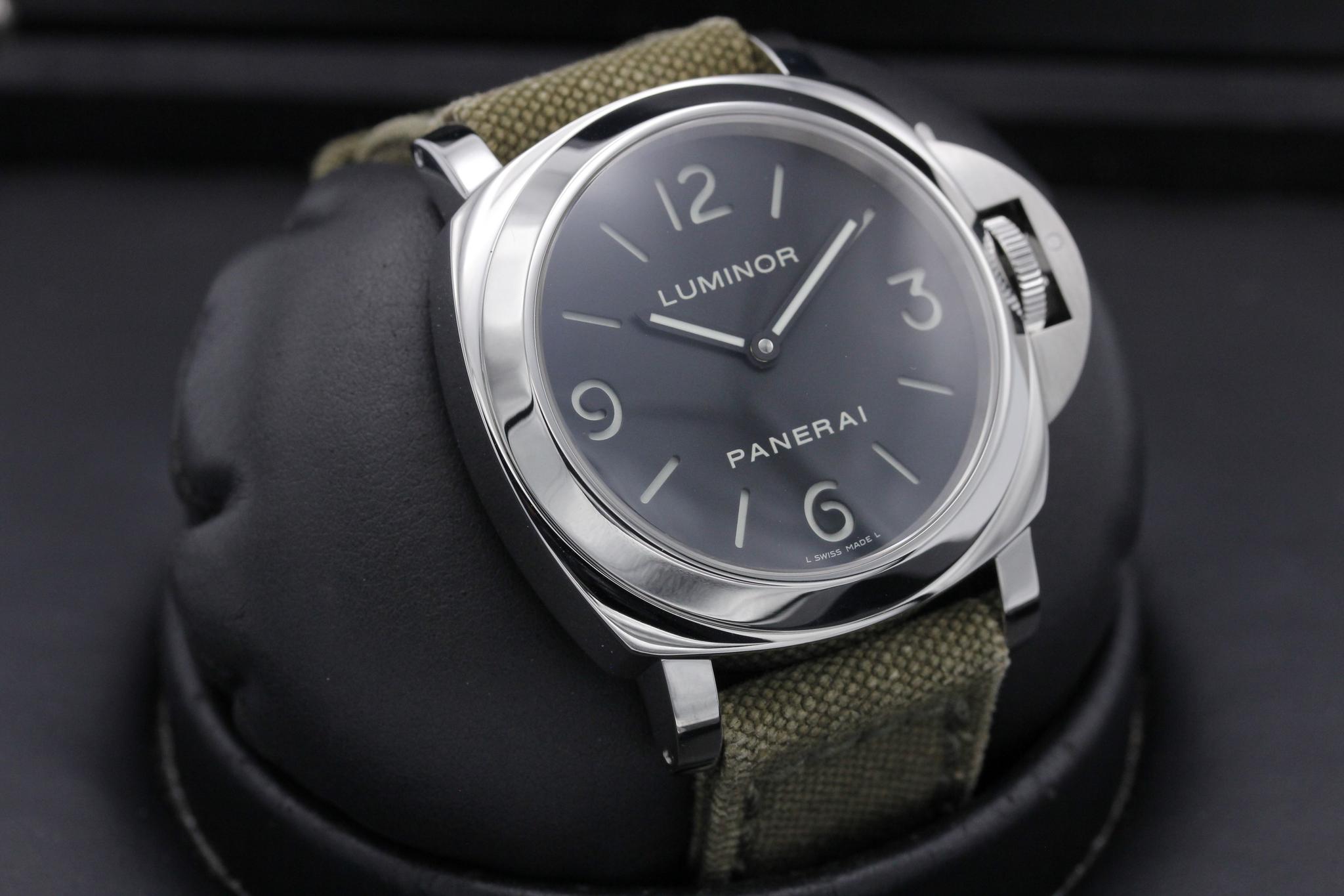 Watch Image 10