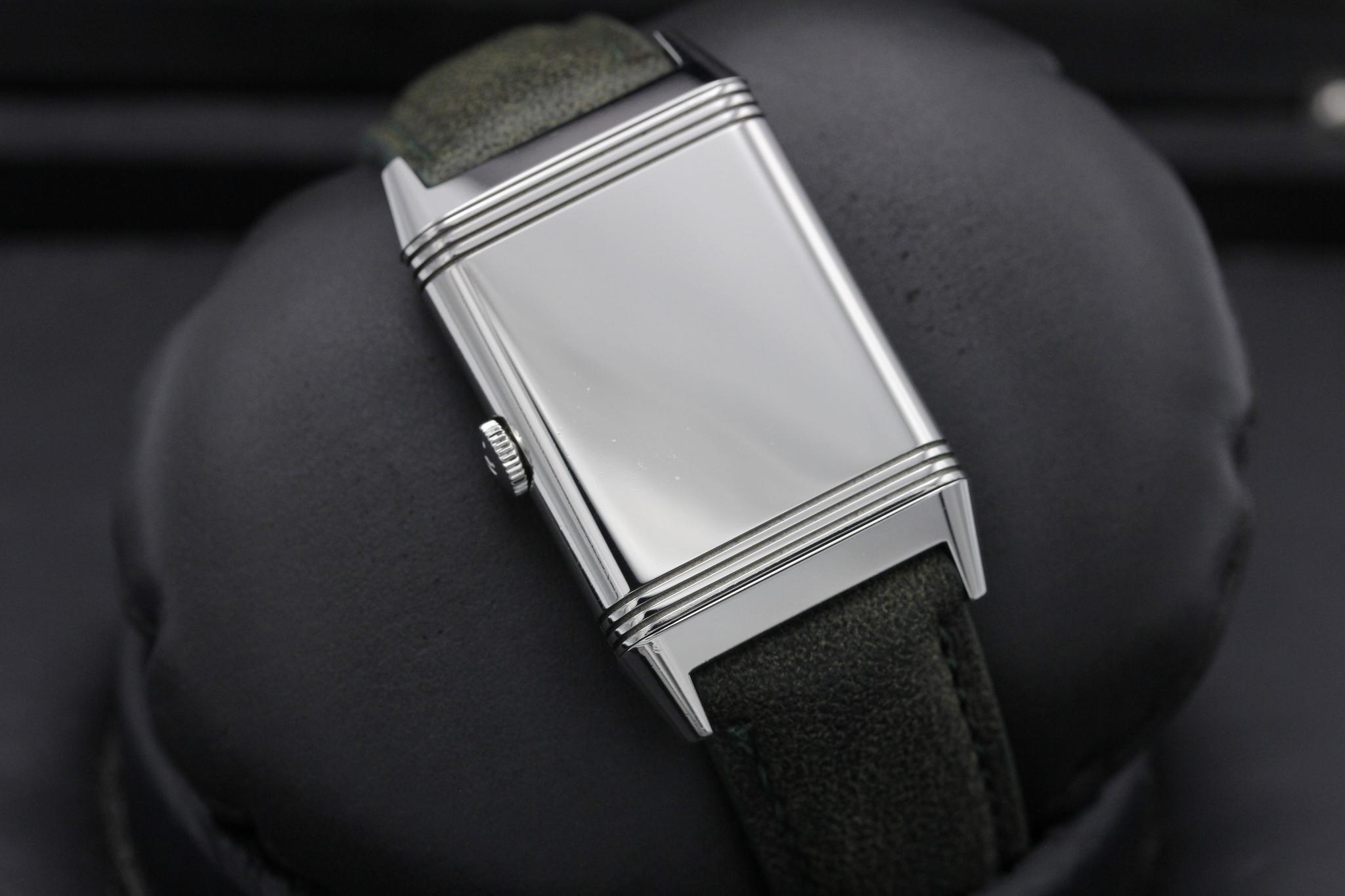 Watch Image 10