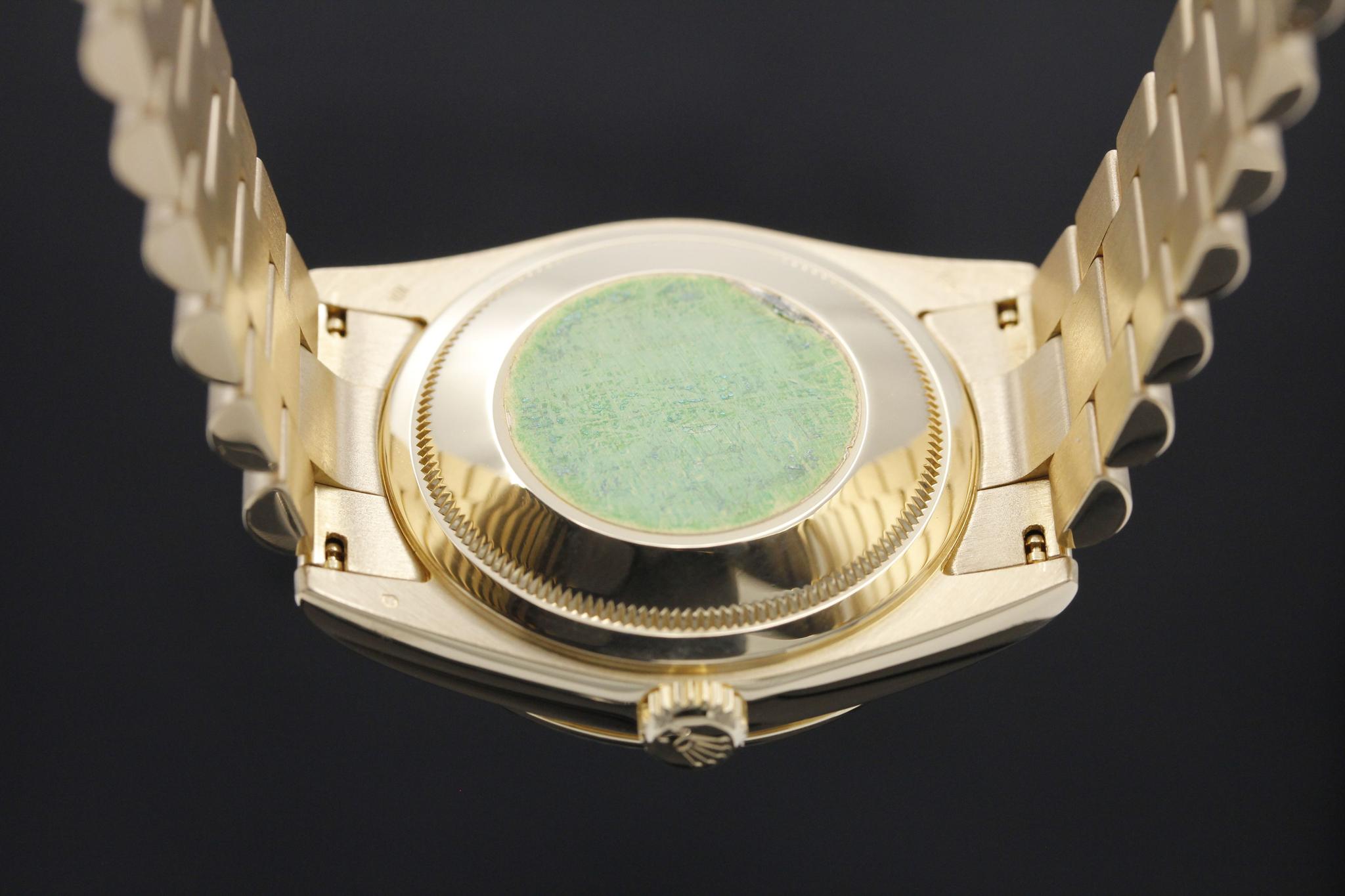 Watch Image 7