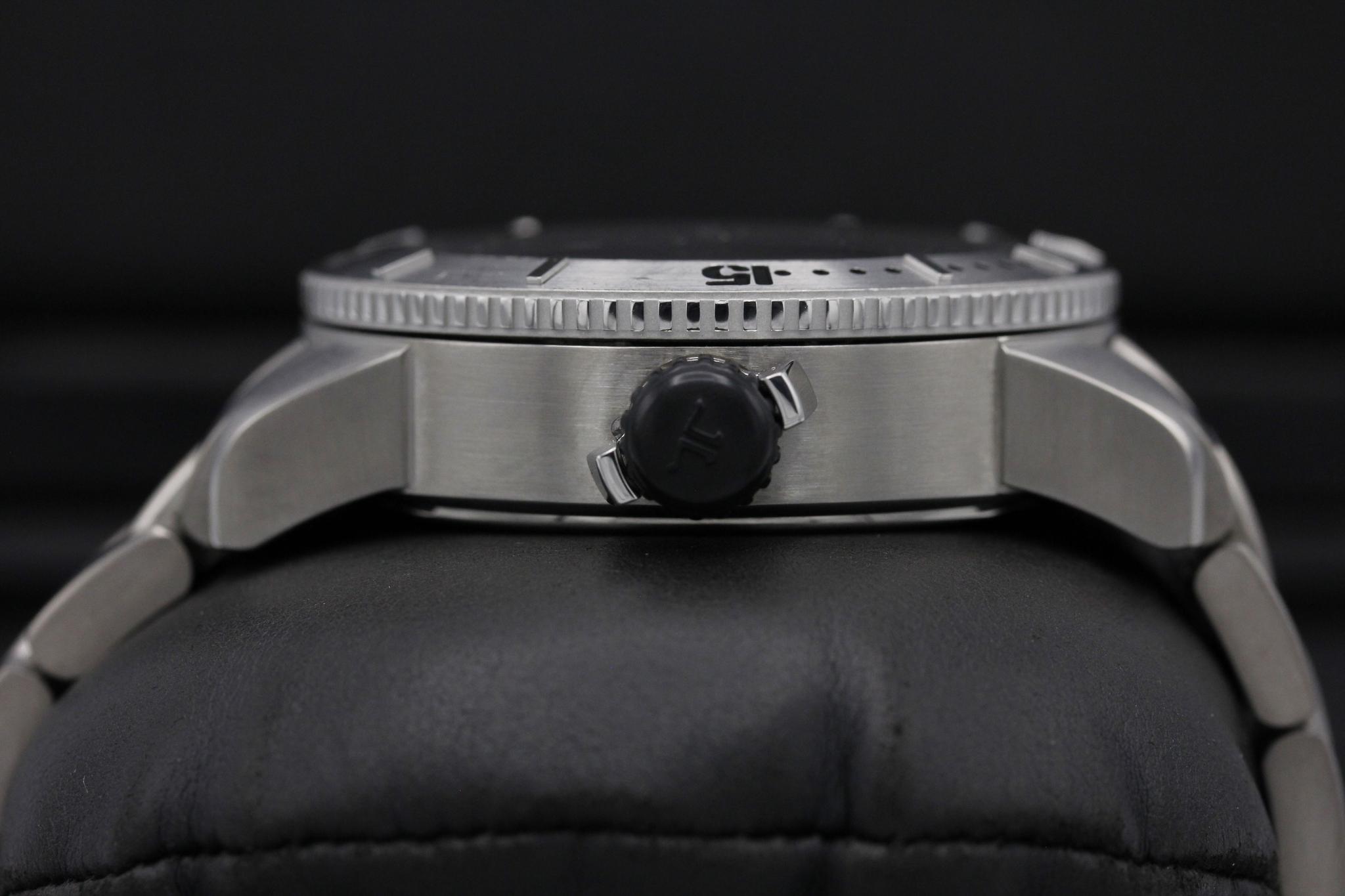 Watch Image 3