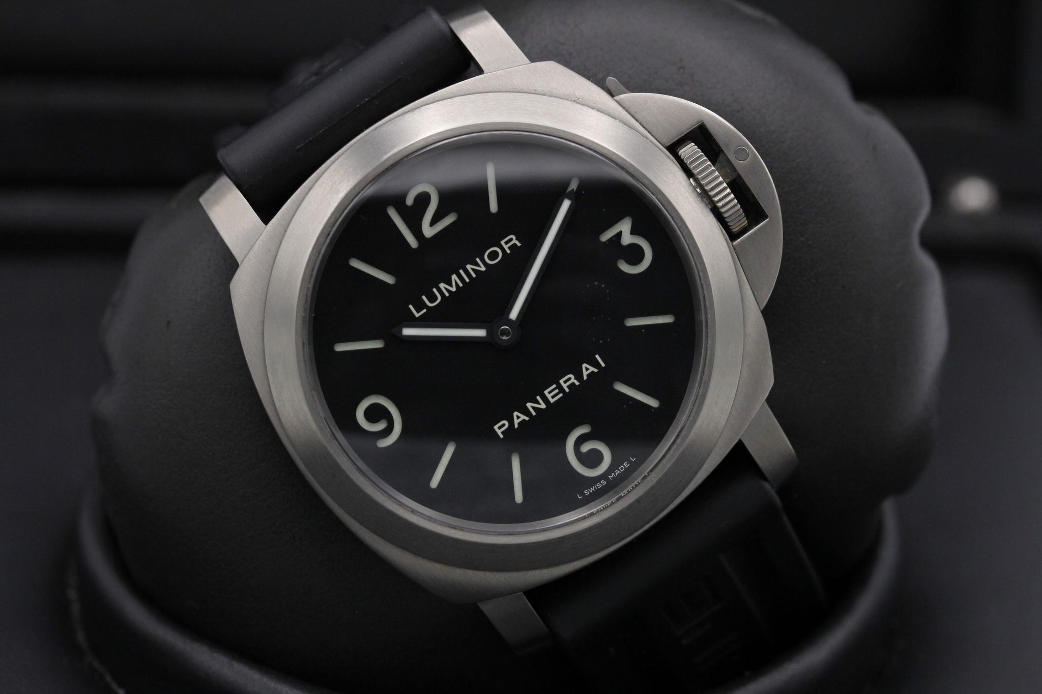 Watch Image 10