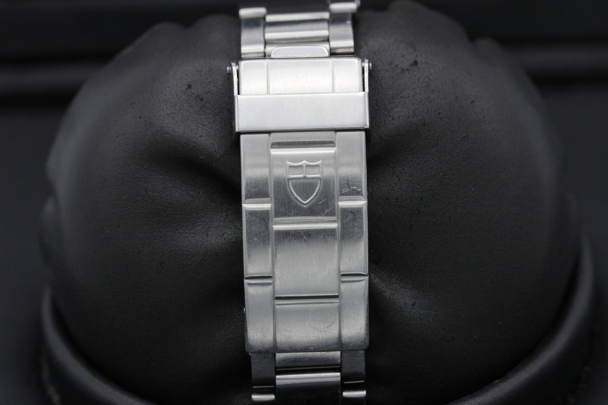 Watch Image 7