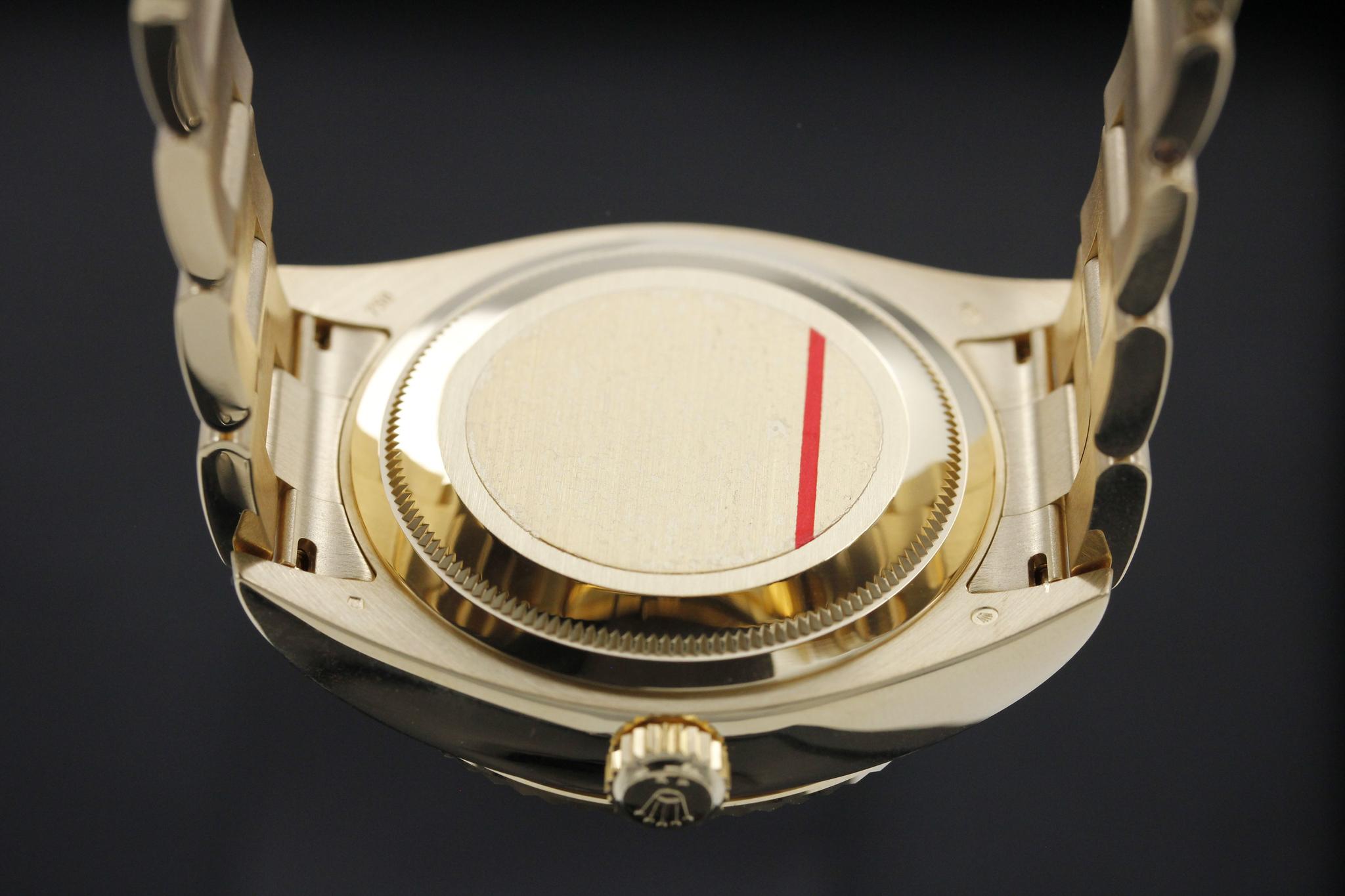 Watch Image 7