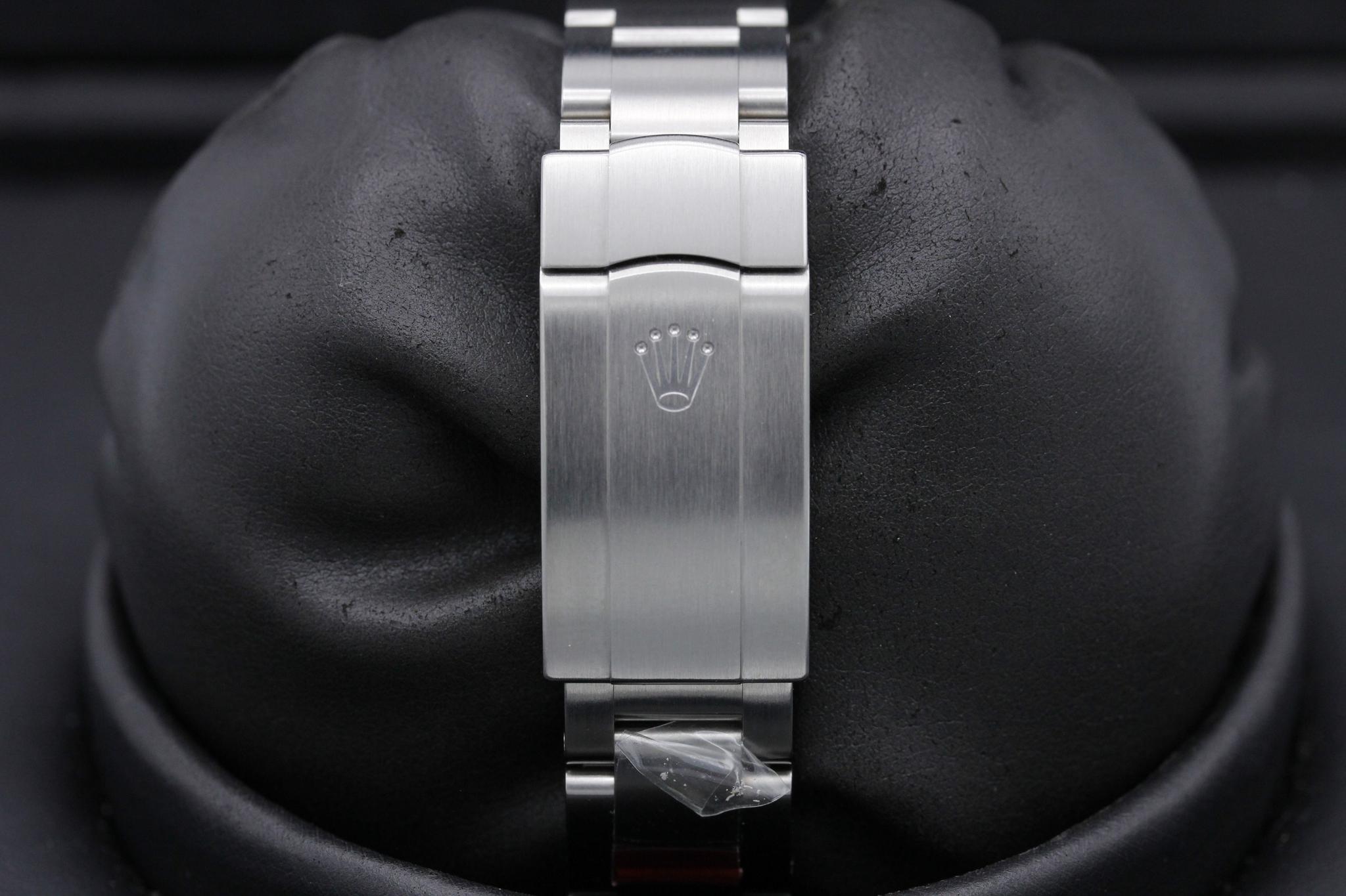 Watch Image 7