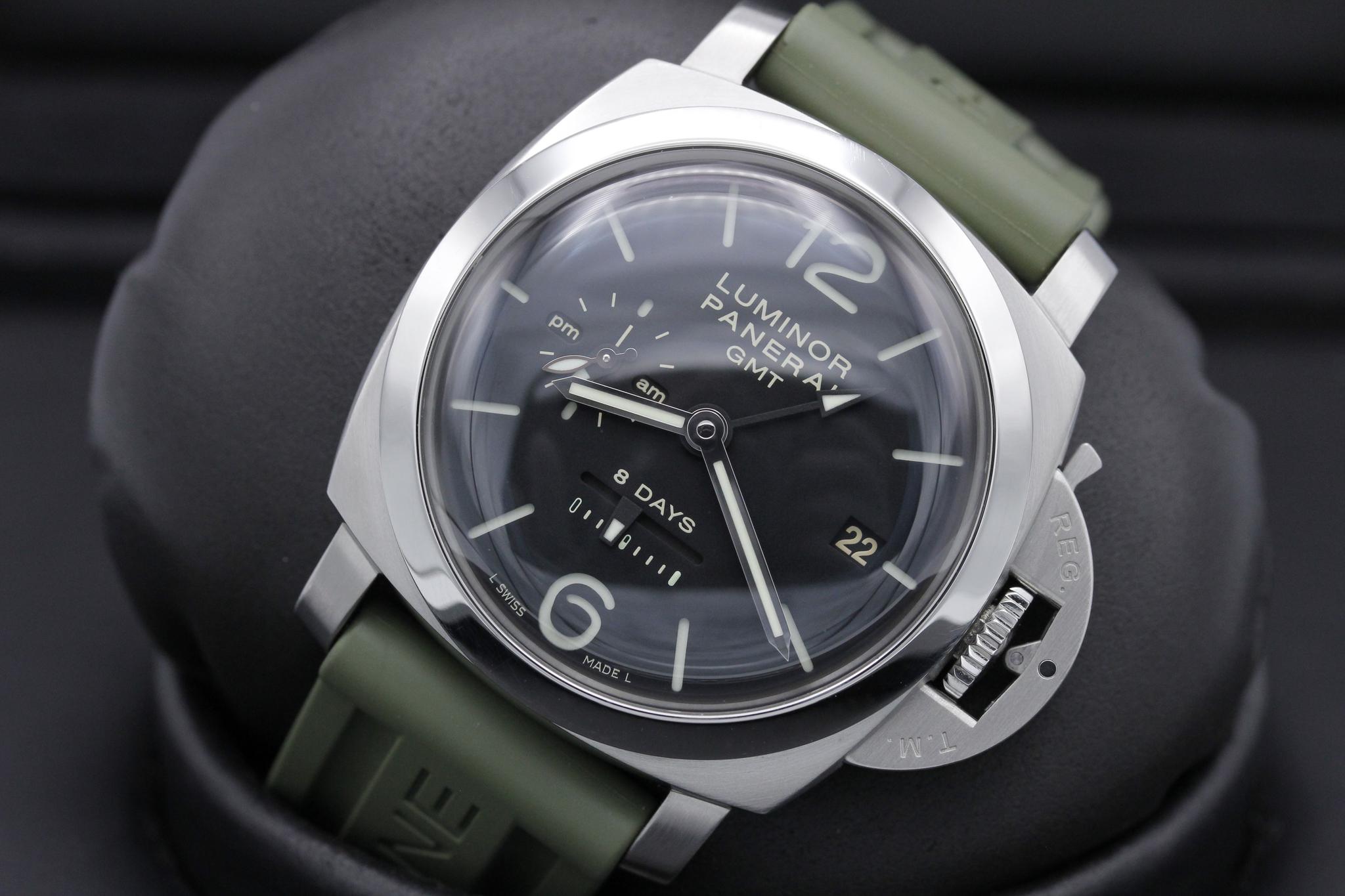 Watch Image 10