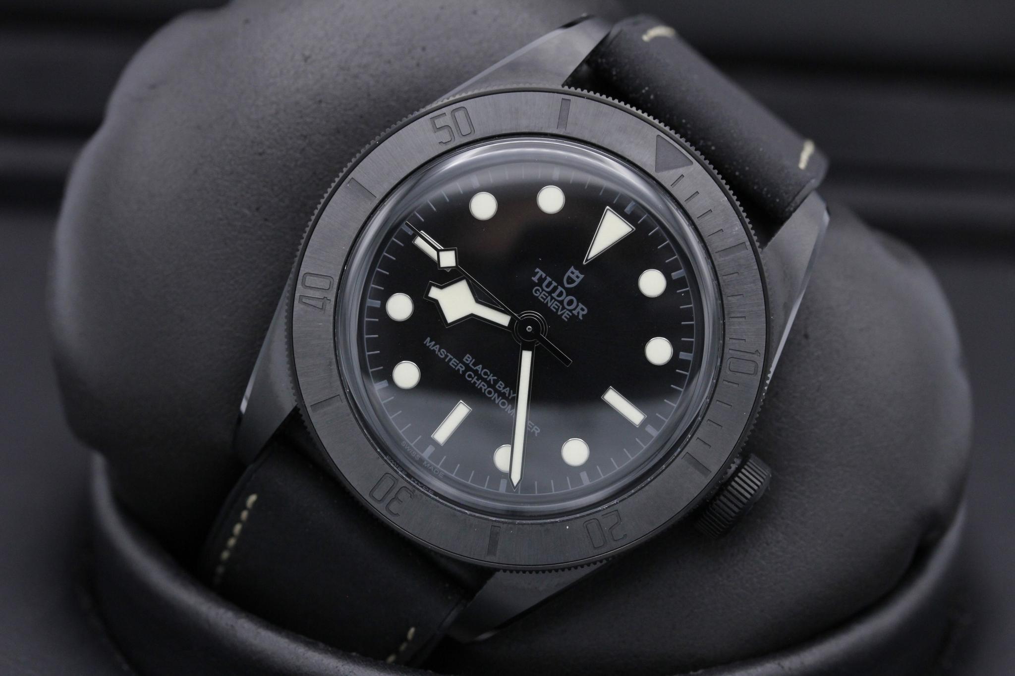 Watch Image 10