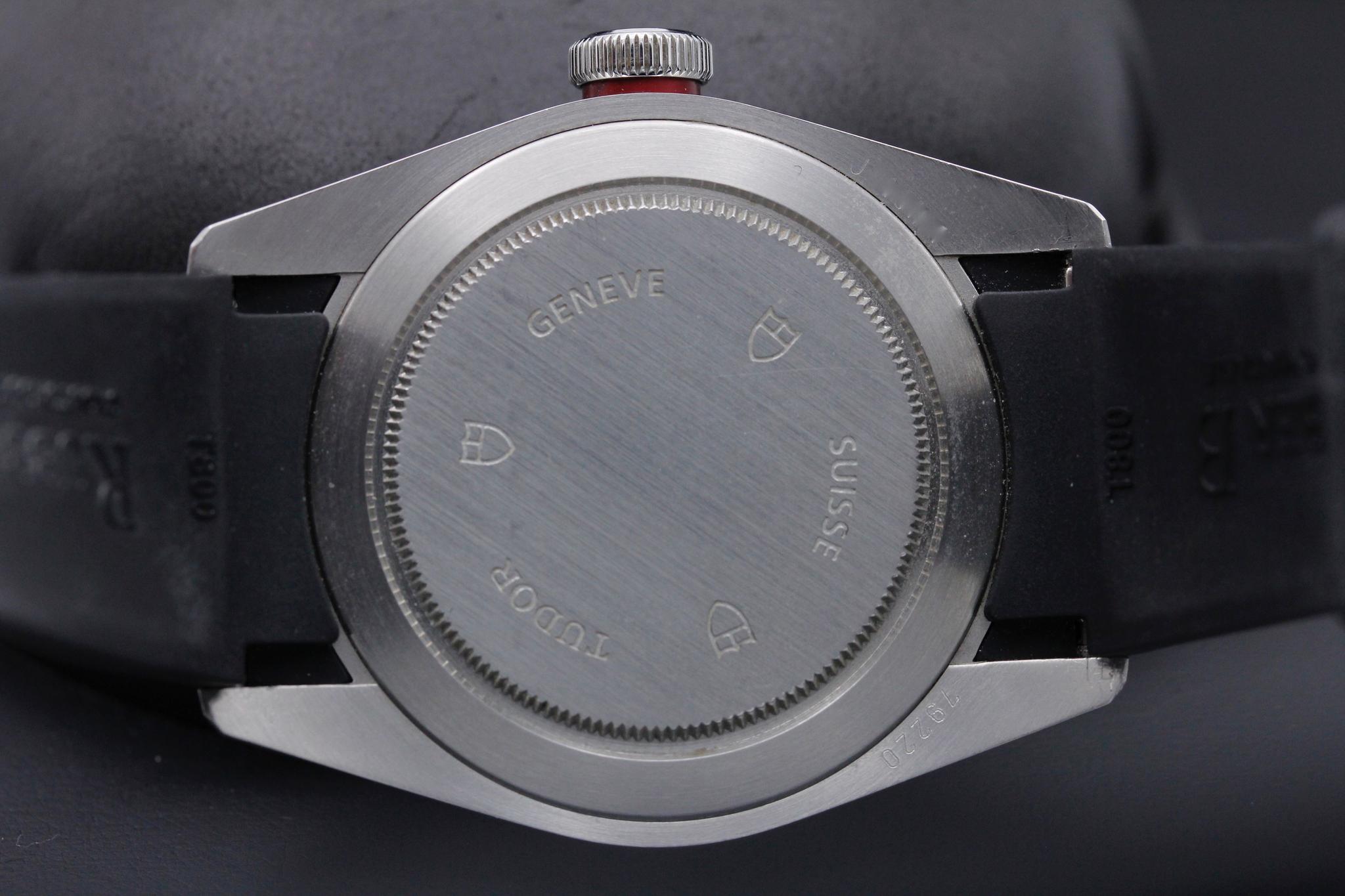 Watch Image 7