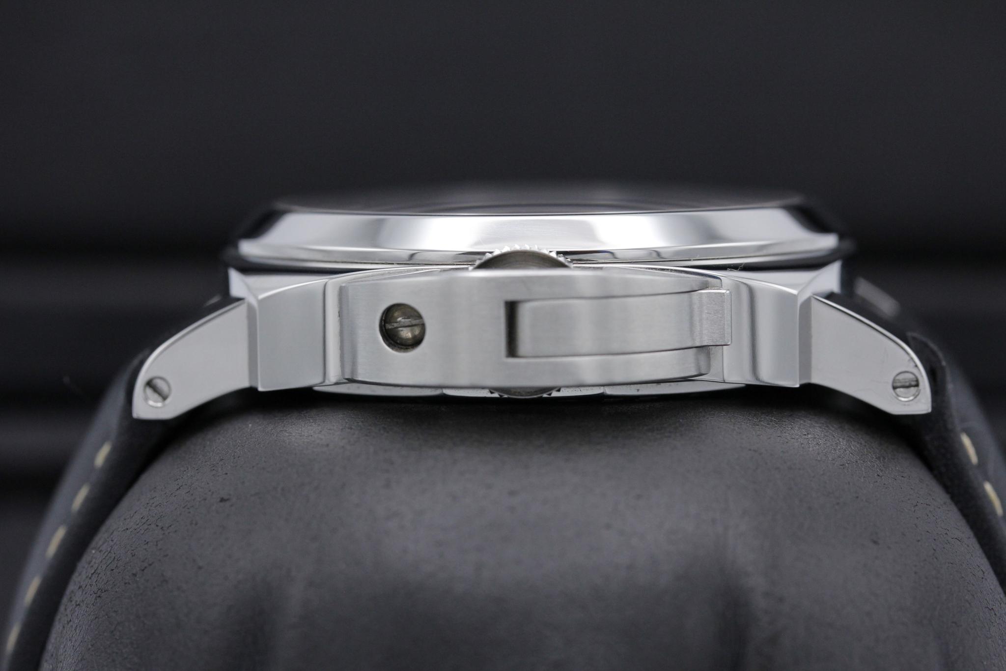 Watch Image 3