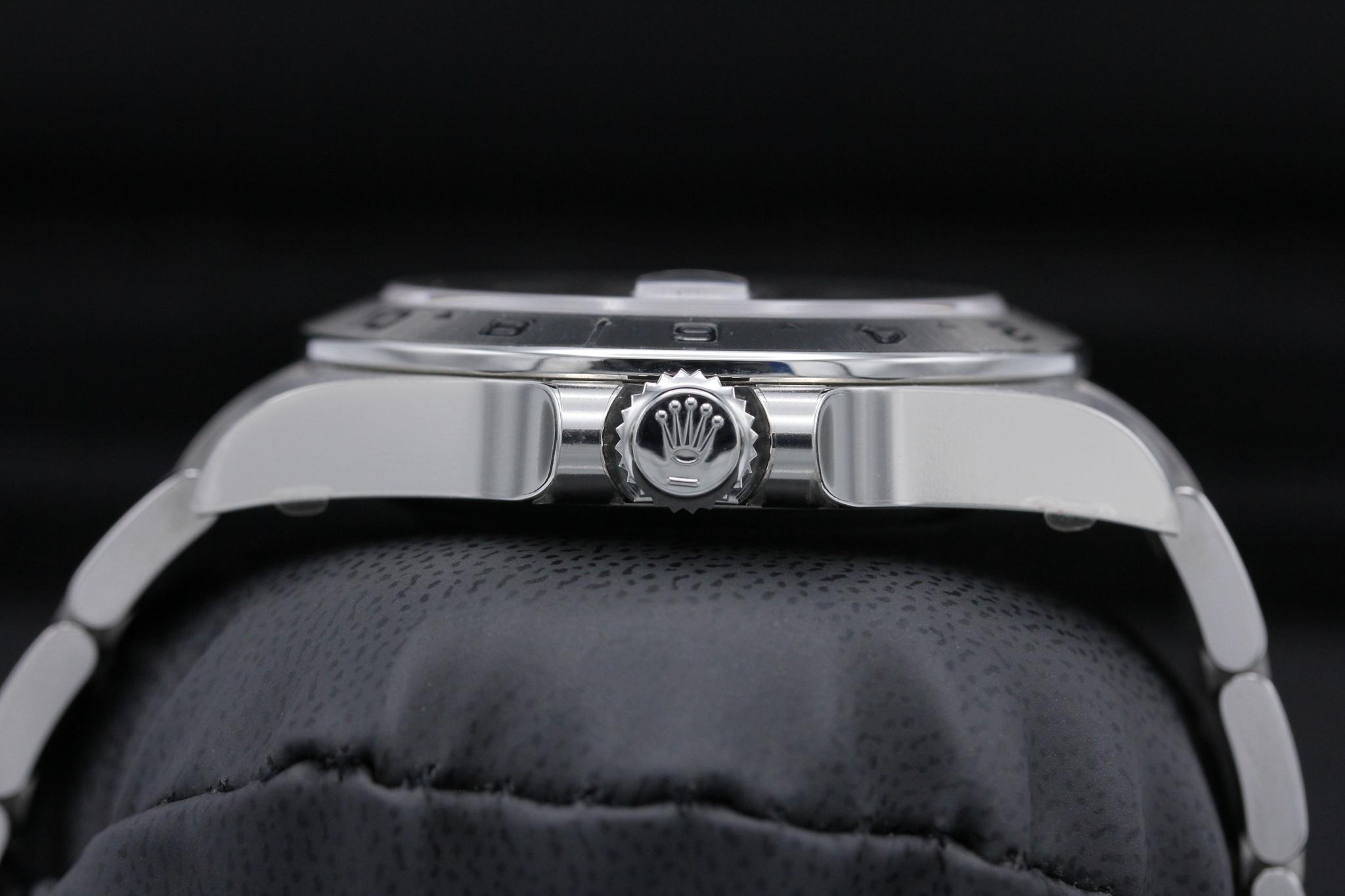 Watch Image 3