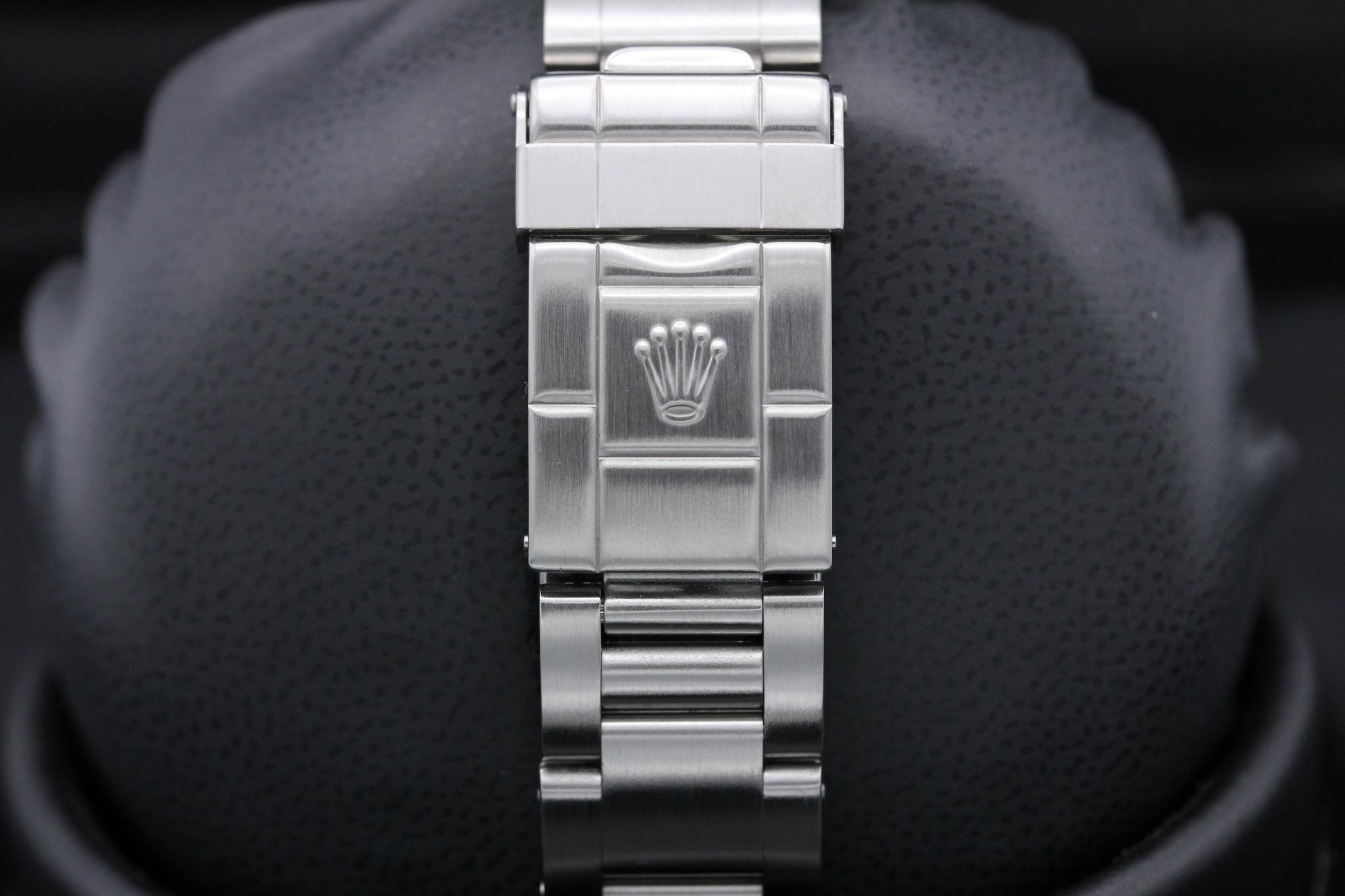 Watch Image 10