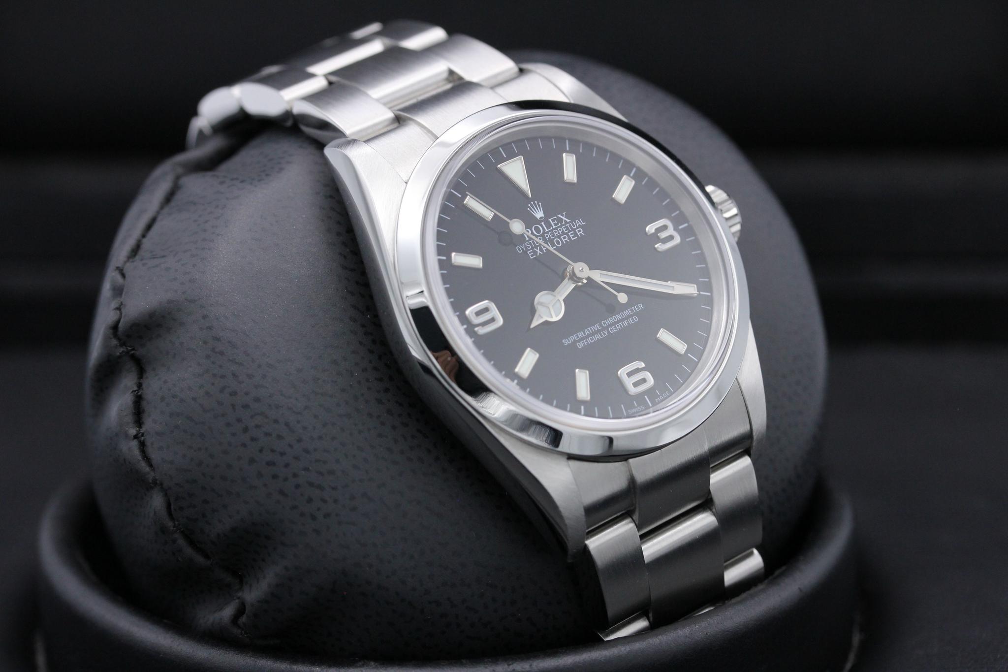 Watch Image 12