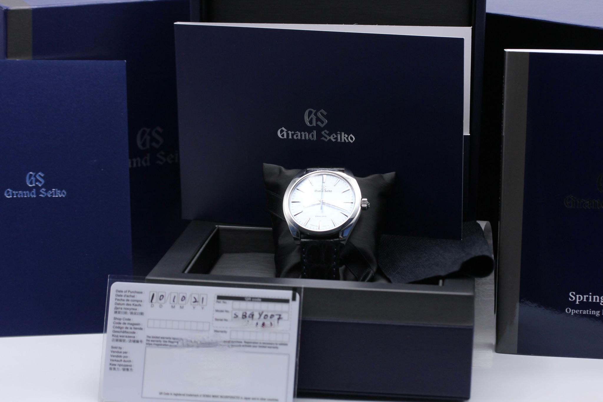 Watch Image 11