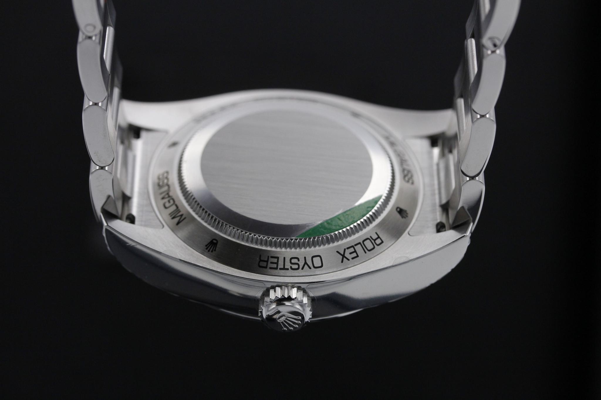 Watch Image 7