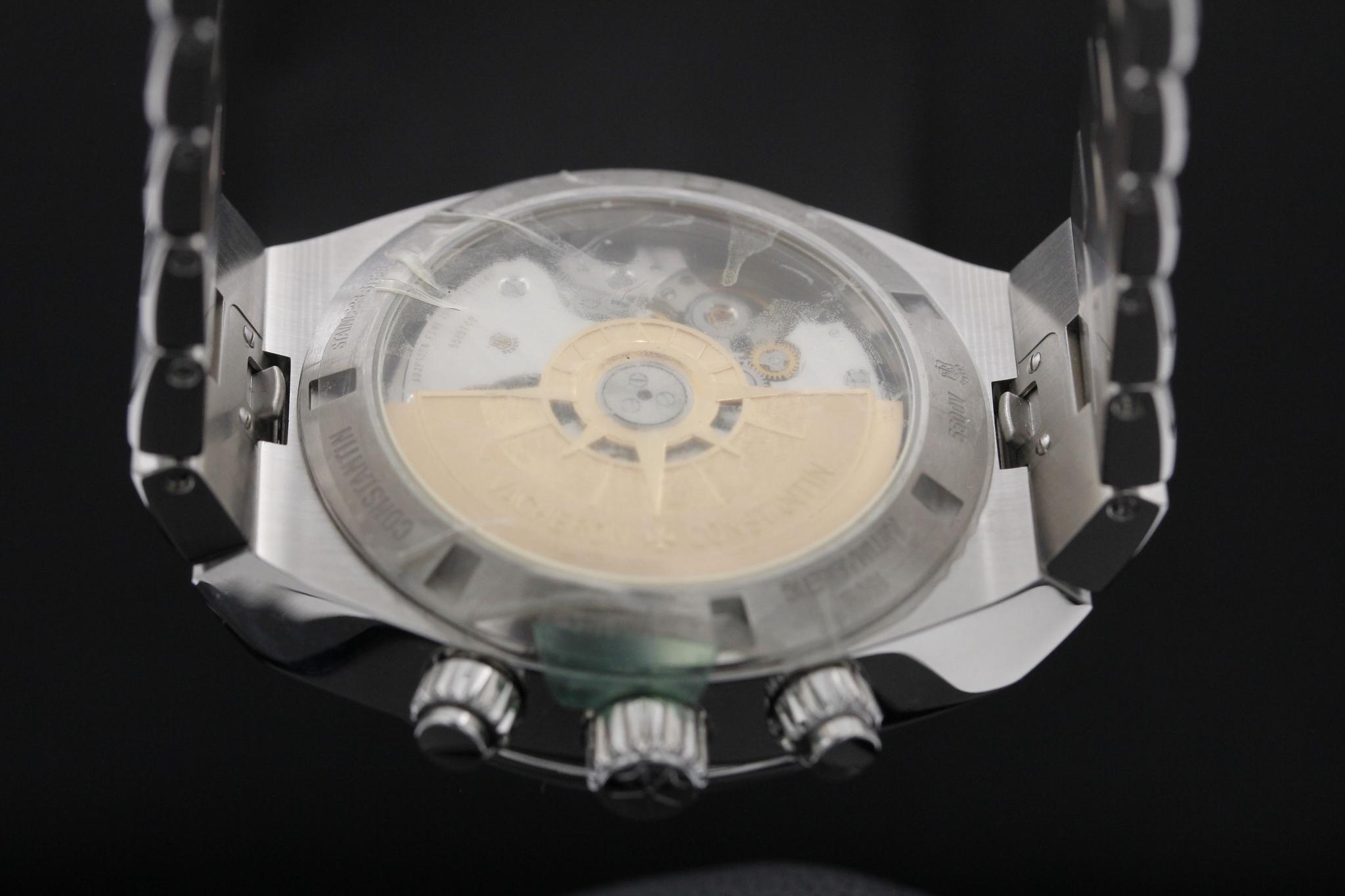 Watch Image 7