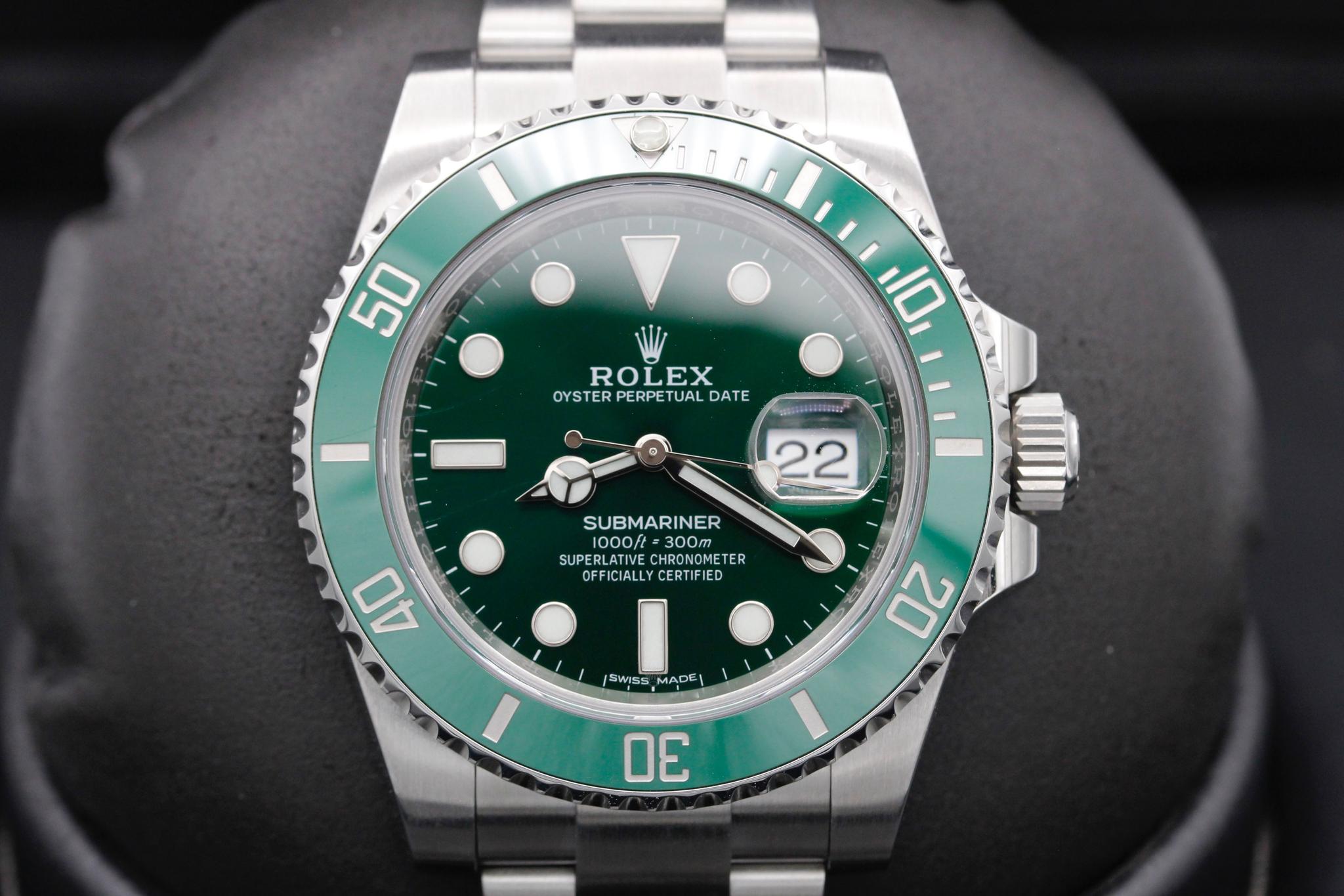 Rolex 116610LV Submariner Date - Pre-owned Luxury Watches