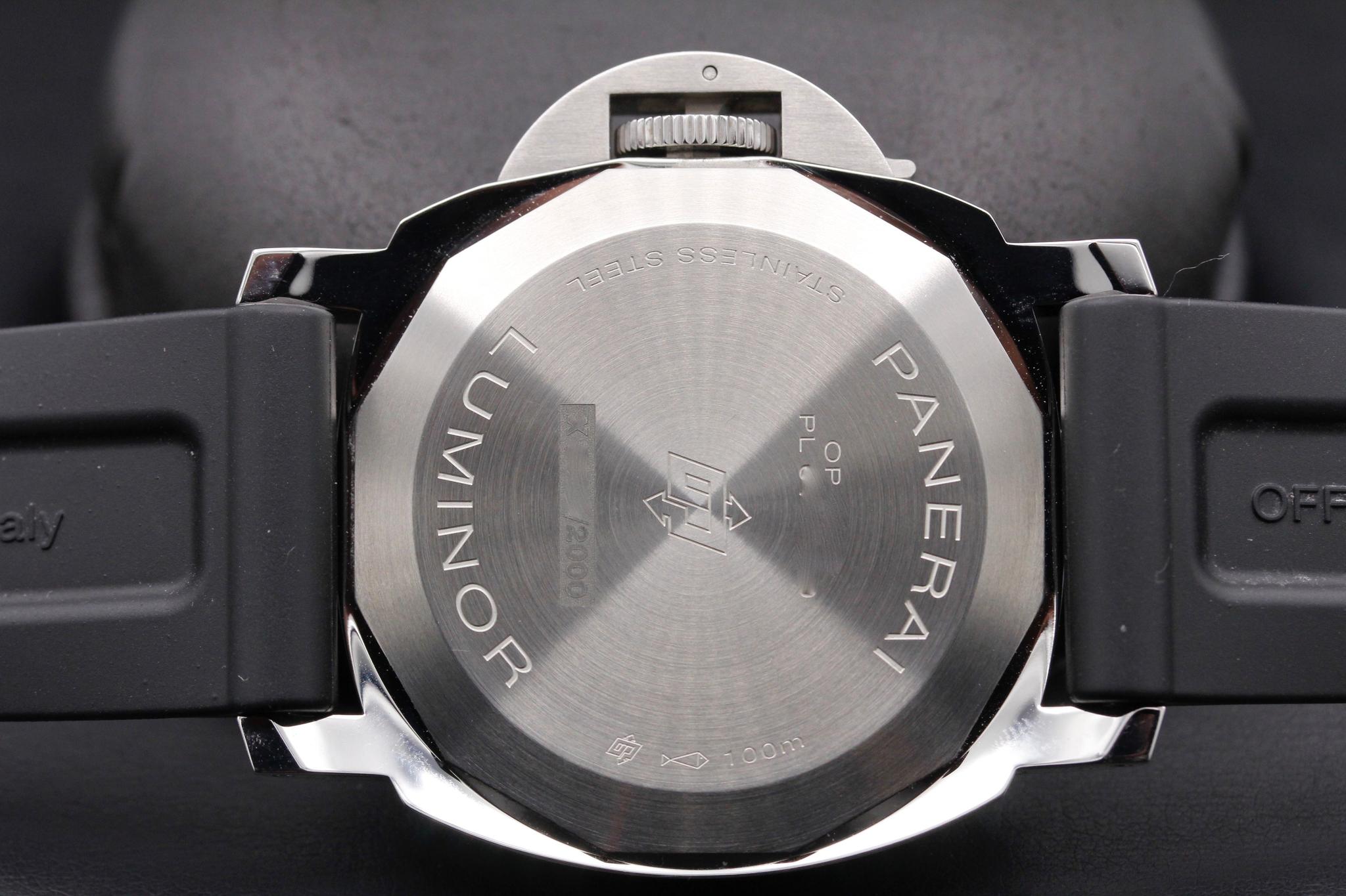 Watch Image 7