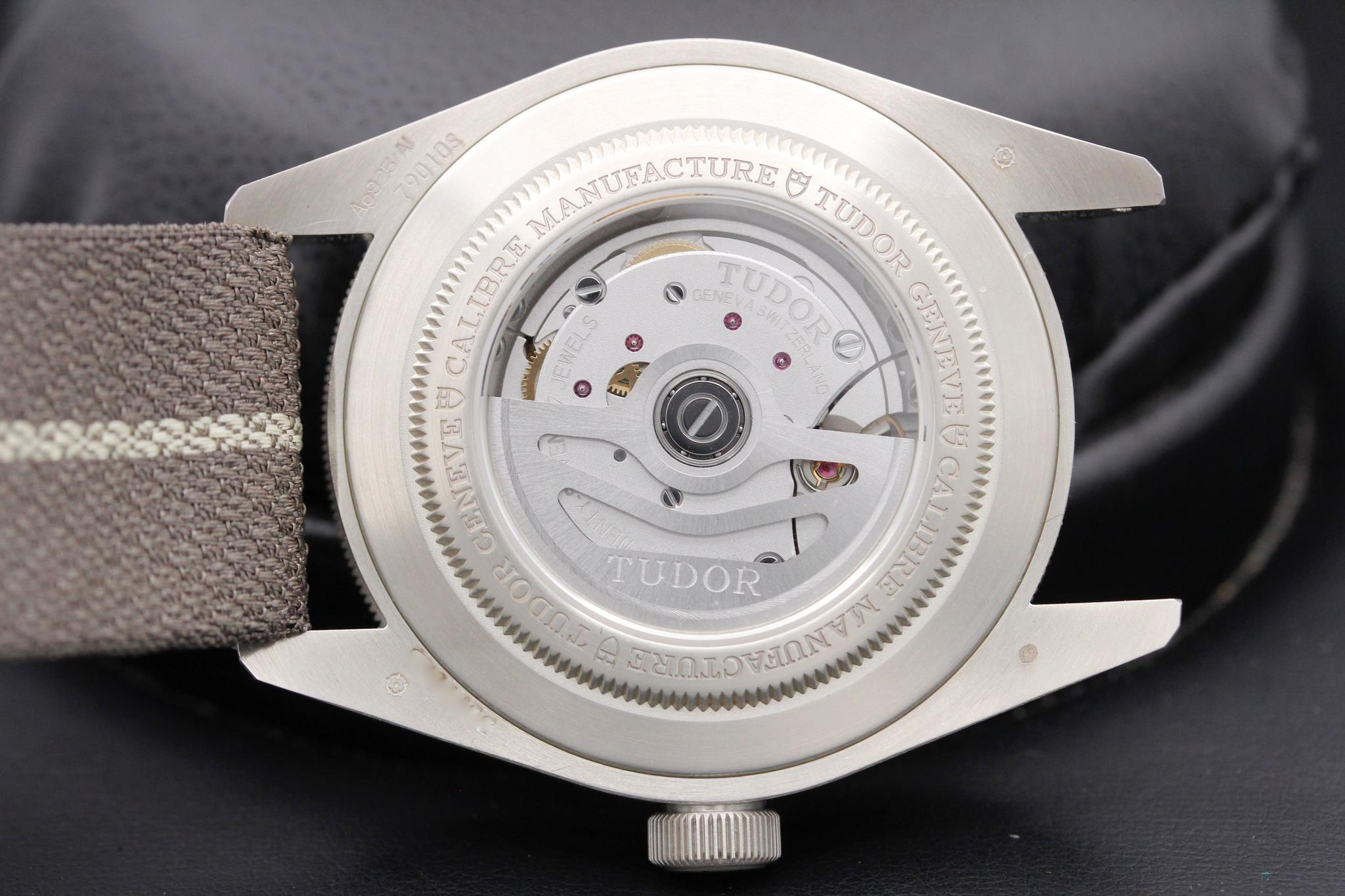 Watch Image 7