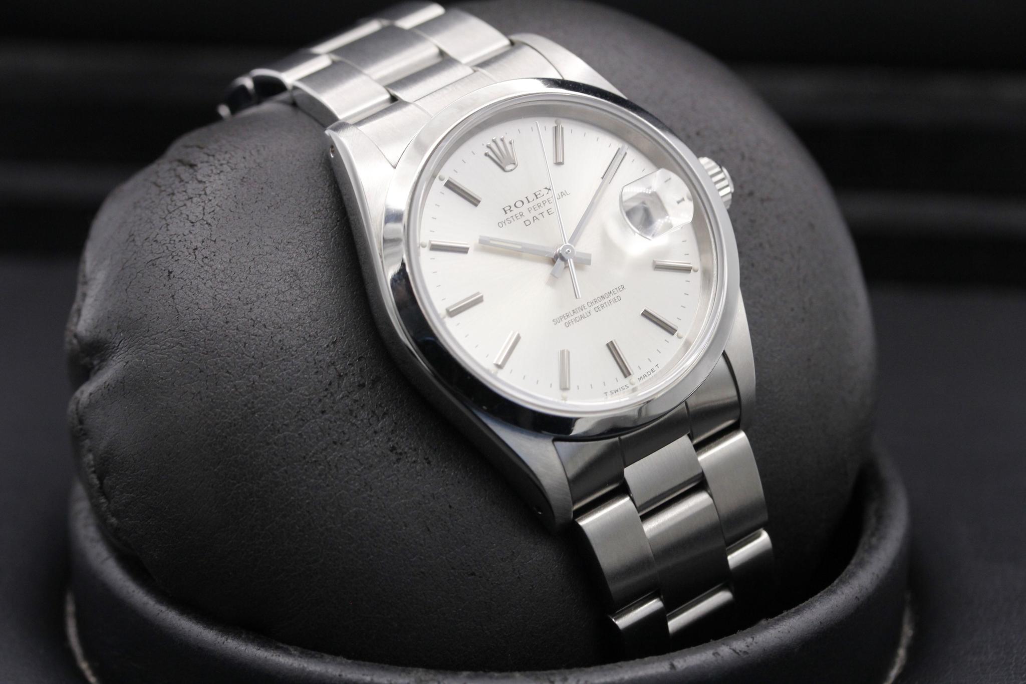 Watch Image 12