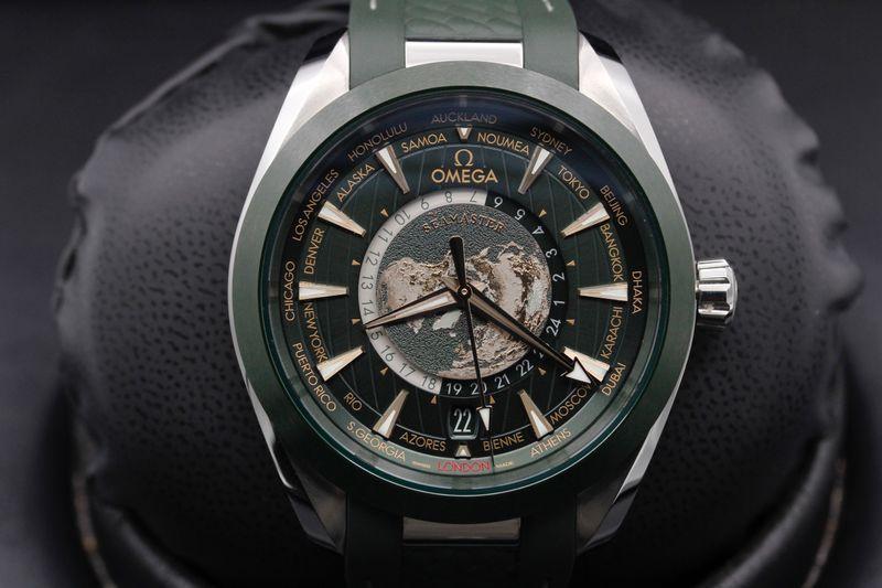 Omega Aqua Terra GMT World Timer  220.30.43.22.10.001