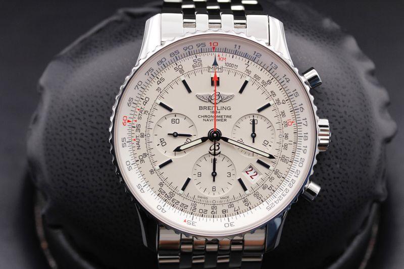 Breitling Navitimer 01 "Limited Edition" AB012312/G765