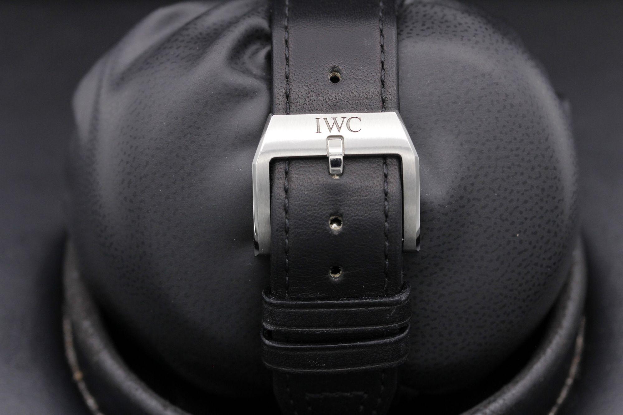 Watch Image 7