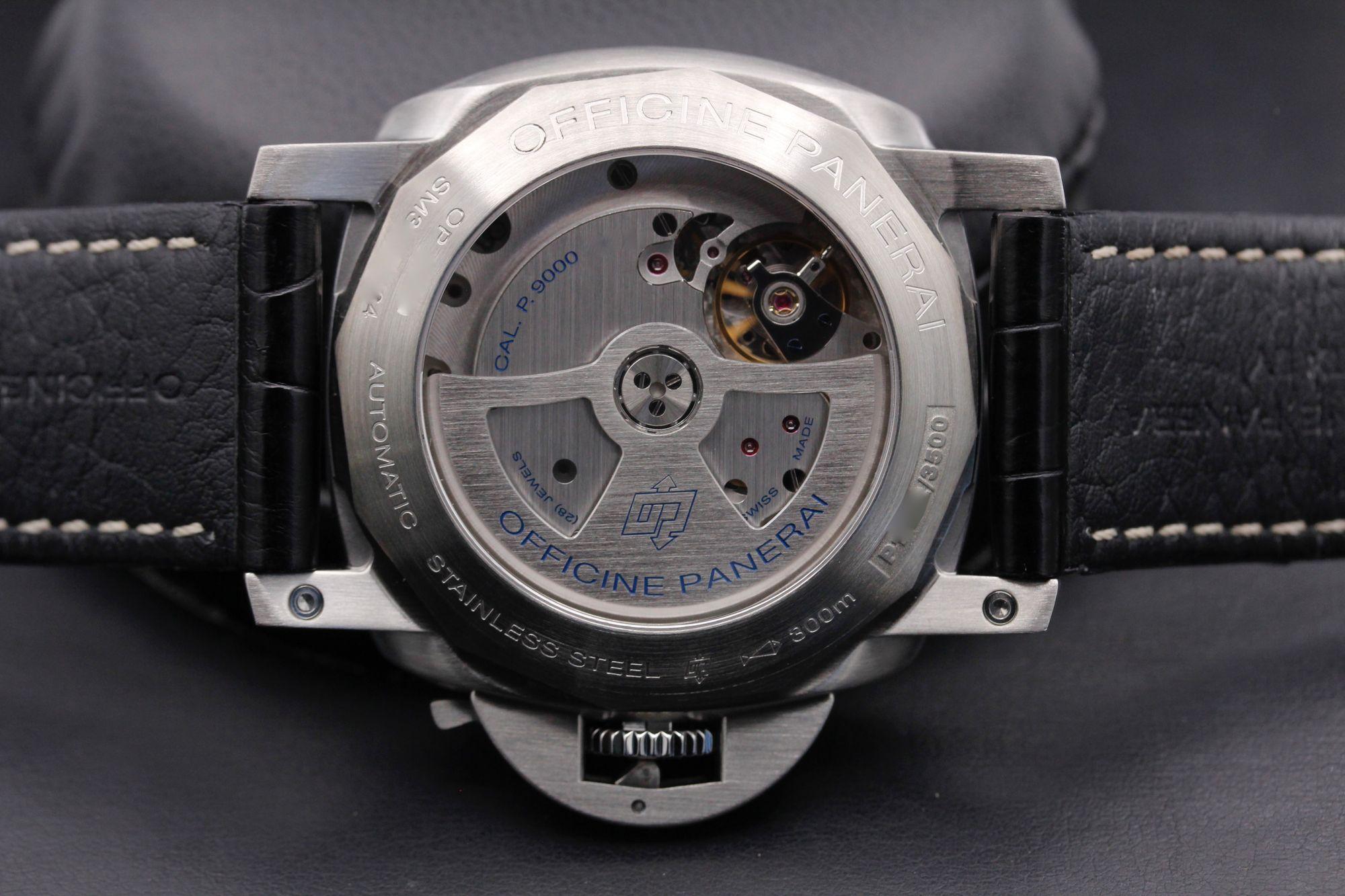 Watch Image 7