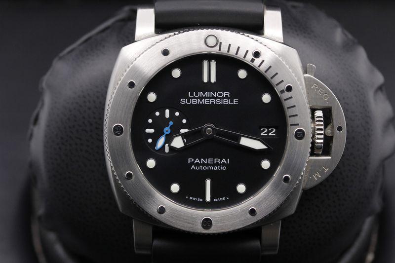 Panerai Luminor Submersible PAM 682