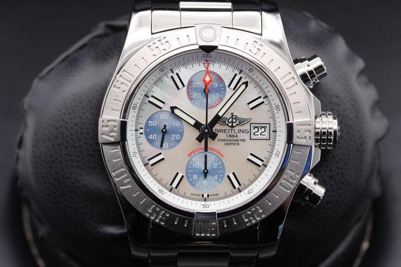 Breitling Avenger II "Japan Special Edition" A1338111/A808/170A