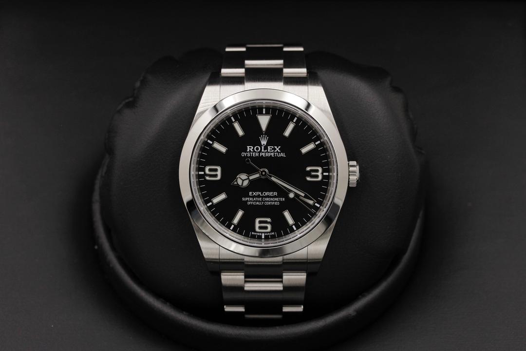 Rolex Explorer I 214270