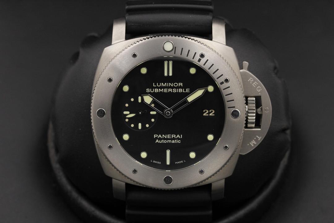 Panerai Luminor Pam 305